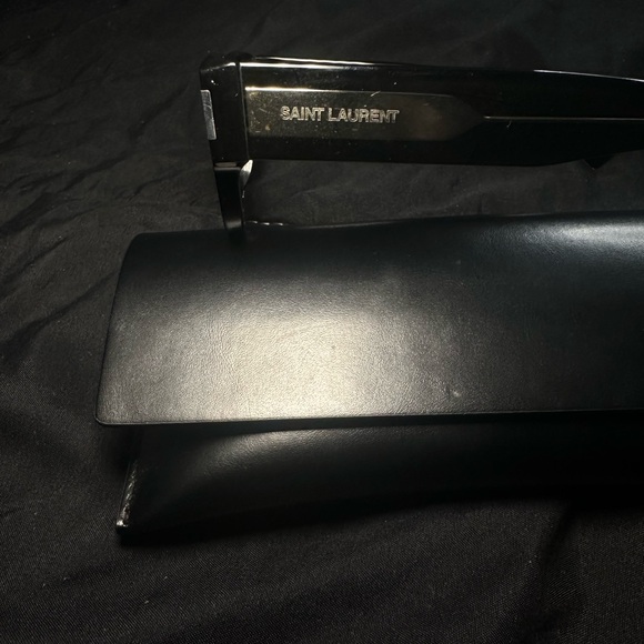 Saint Laurent Sunglasses - Picture 4 of 6